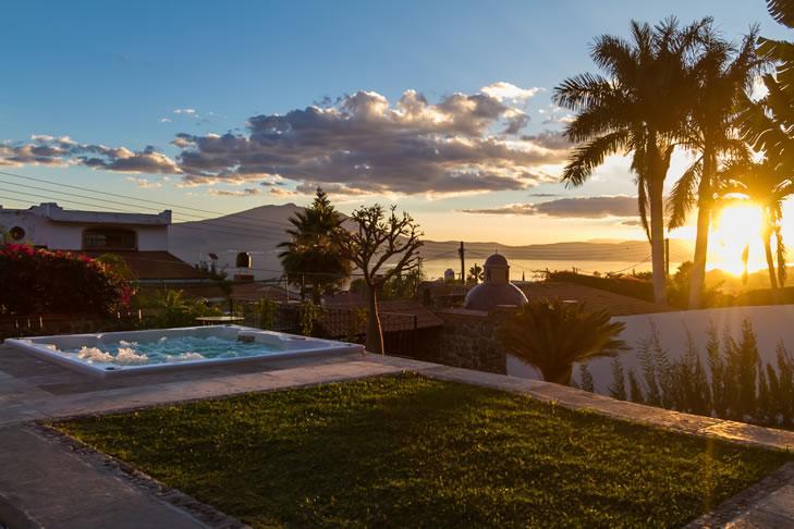 Hotel Lindo Ajijic Bed & Breakfast Εξωτερικό φωτογραφία